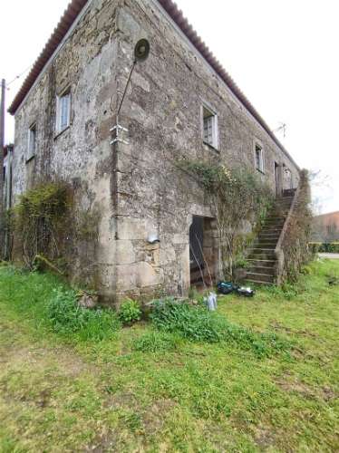 Quintinha com 2 hectares