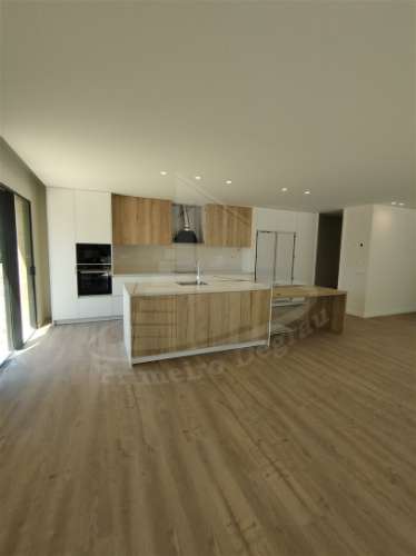 Moradia térrea T3 + Escritório