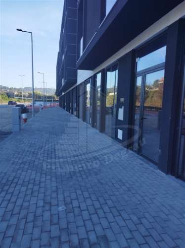 Lojas à Venda com Diversas Áreas e Preços  – Encontre a Sua Ideal!