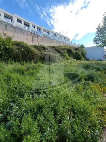 Terreno para construção de moradia em banda