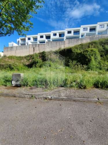 Terreno para construção de moradia em banda