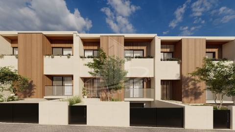 Moradia de Gaveto, de Tipologia T3 com Closet e Escritório