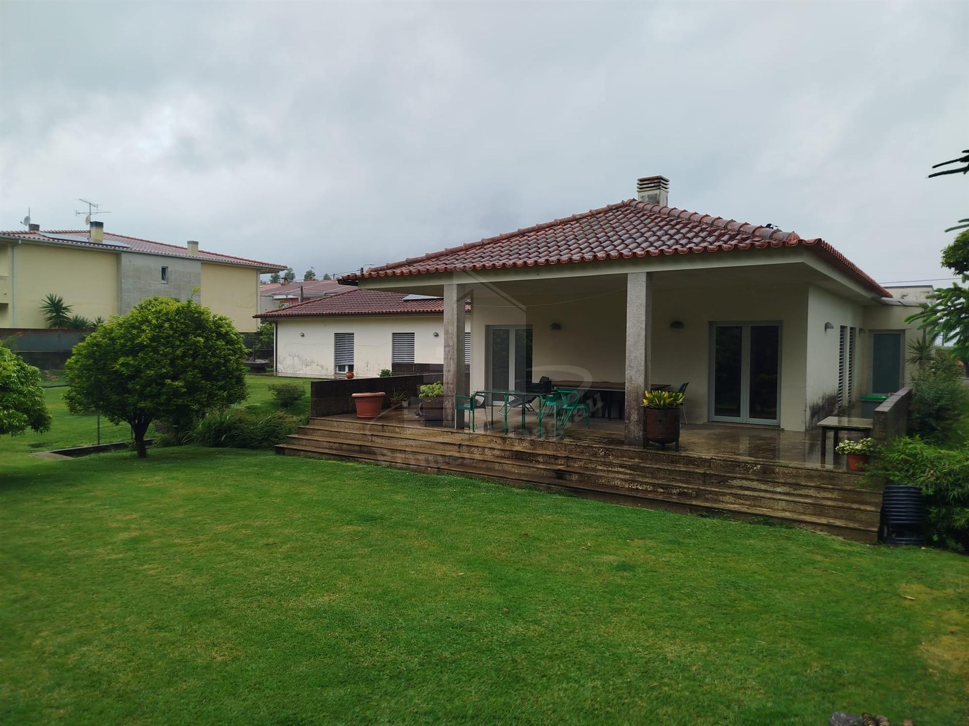 Moradia Isolada T4 Venda em Celeirós, Aveleda e Vimieiro,Braga