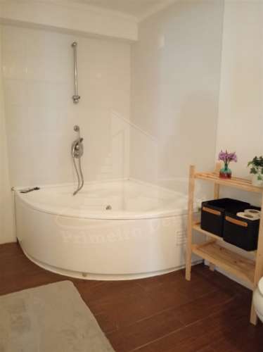 Apartamento T3 Duplex com Terraço em Ferreiros, Braga