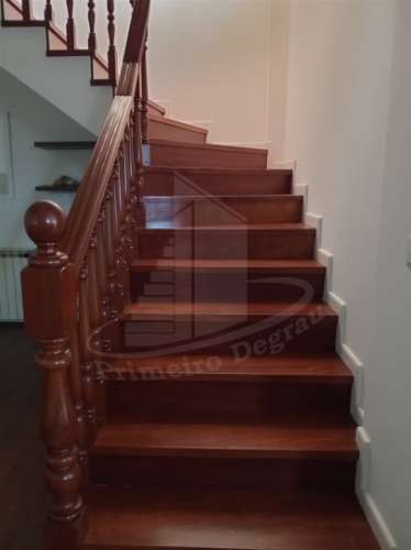 Apartamento T3 Duplex com Terraço em Ferreiros, Braga