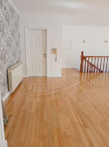 Apartamento T3 Duplex com Terraço em Ferreiros, Braga