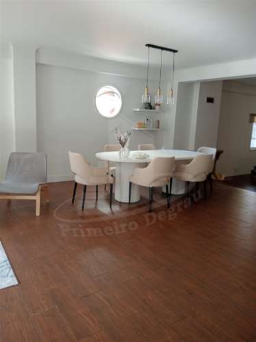 Apartamento T3 Duplex com Terraço em Ferreiros, Braga