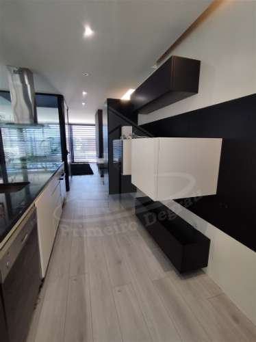 Exclusiva moradia em Lamaçães