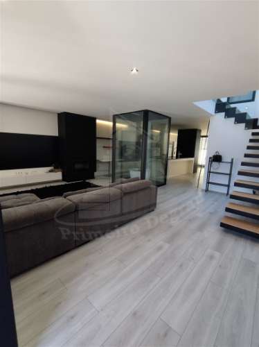 Exclusiva moradia em Lamaçães