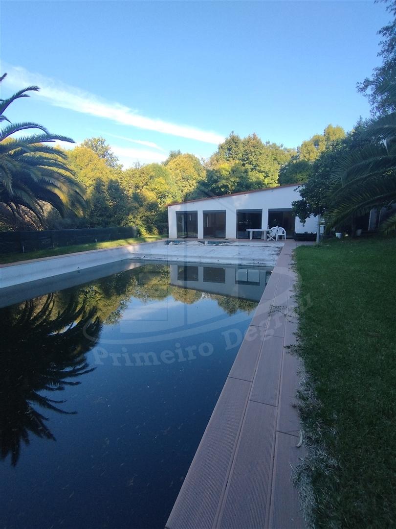 &#127969; Unidade Hoteleira no Coração do Pico, Vila Verde