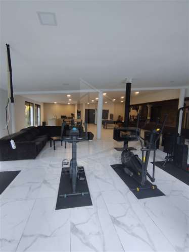 &#127969; Unidade Hoteleira no Coração do Pico, Vila Verde