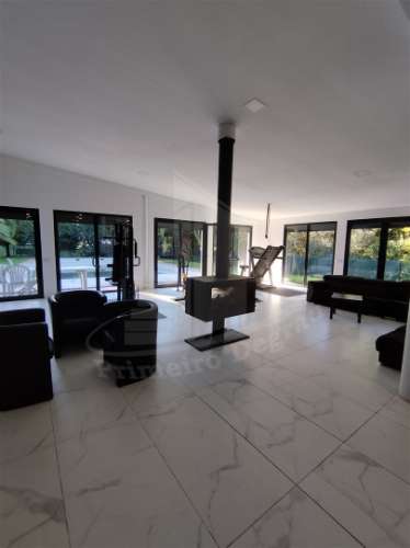 &#127969; Unidade Hoteleira no Coração do Pico, Vila Verde