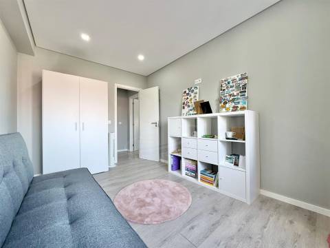 Apartamento T3 Totalmente Remodelado em Ferreiros, Braga