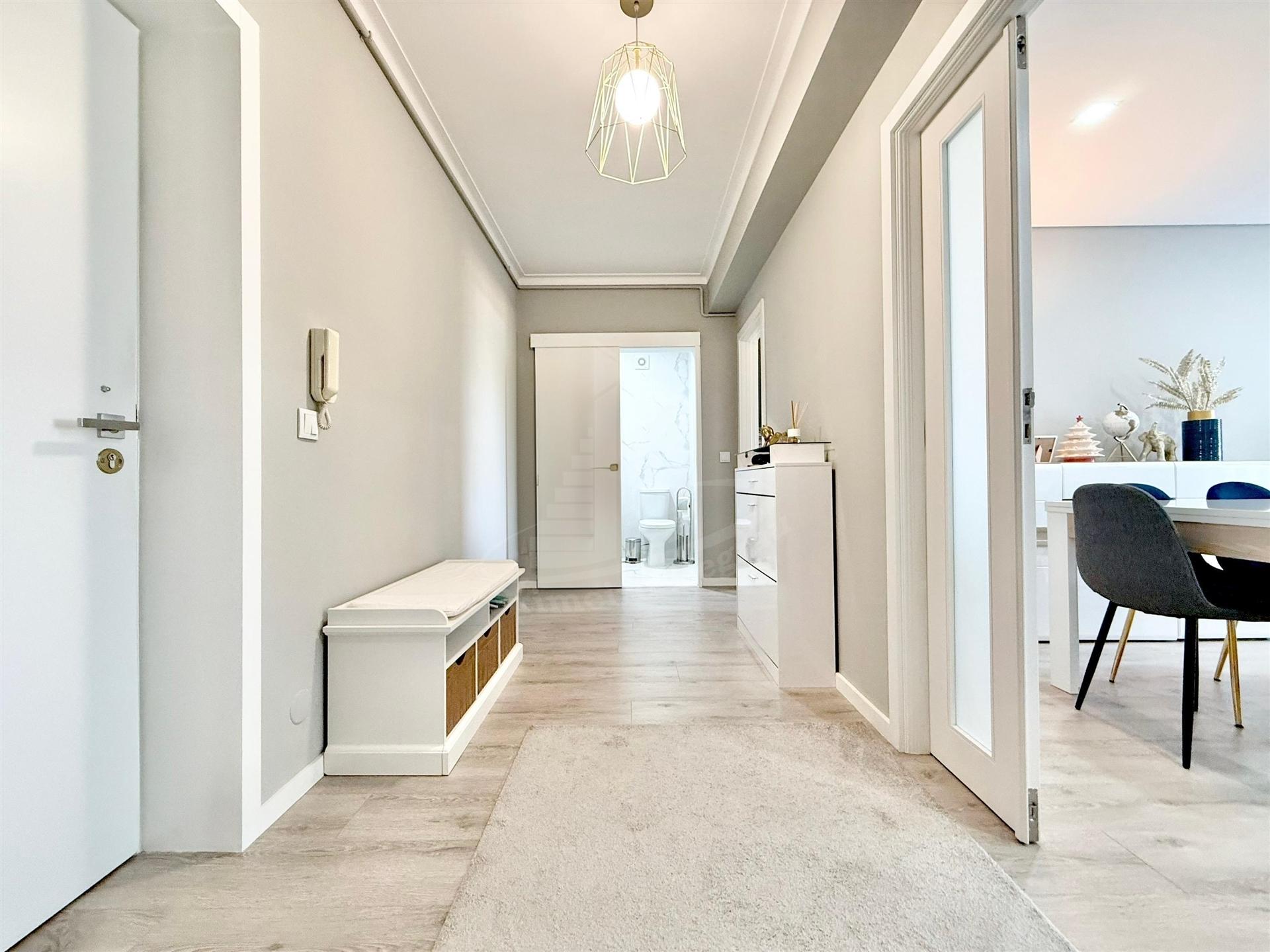 Apartamento T3 Totalmente Remodelado em Ferreiros, Braga
