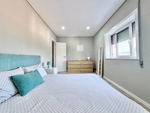 Apartamento T3 Totalmente Remodelado em Ferreiros, Braga