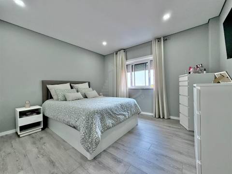Apartamento T3 Totalmente Remodelado em Ferreiros, Braga