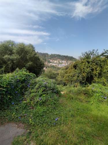 &#127969; Terreno para Construção de Moradia Individual – 688 m² | Santa Lucrécia de Algeriz, Braga