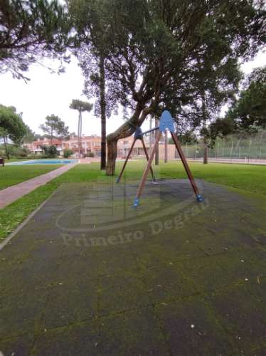 Apartamento T2+1 com mezanino em condomínio fechado – Aldeamento Lirisol, Ofir, Esposende.