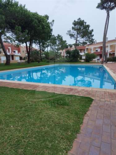 Apartamento T2+1 com mezanino em condomínio fechado – Aldeamento Lirisol, Ofir, Esposende.