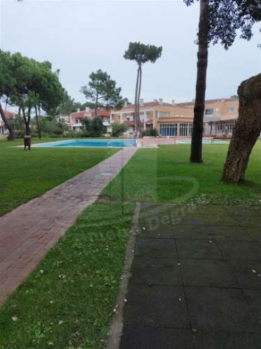 Apartamento T2+1 com mezanino em condomínio fechado – Aldeamento Lirisol, Ofir, Esposende.