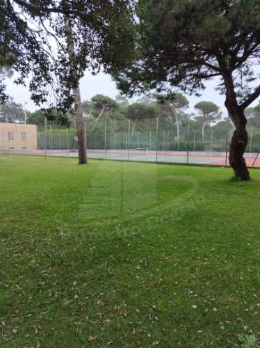 Apartamento T2+1 com mezanino em condomínio fechado – Aldeamento Lirisol, Ofir, Esposende.