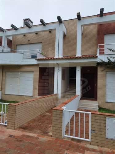 Apartamento T2+1 com mezanino em condomínio fechado – Aldeamento Lirisol, Ofir, Esposende.