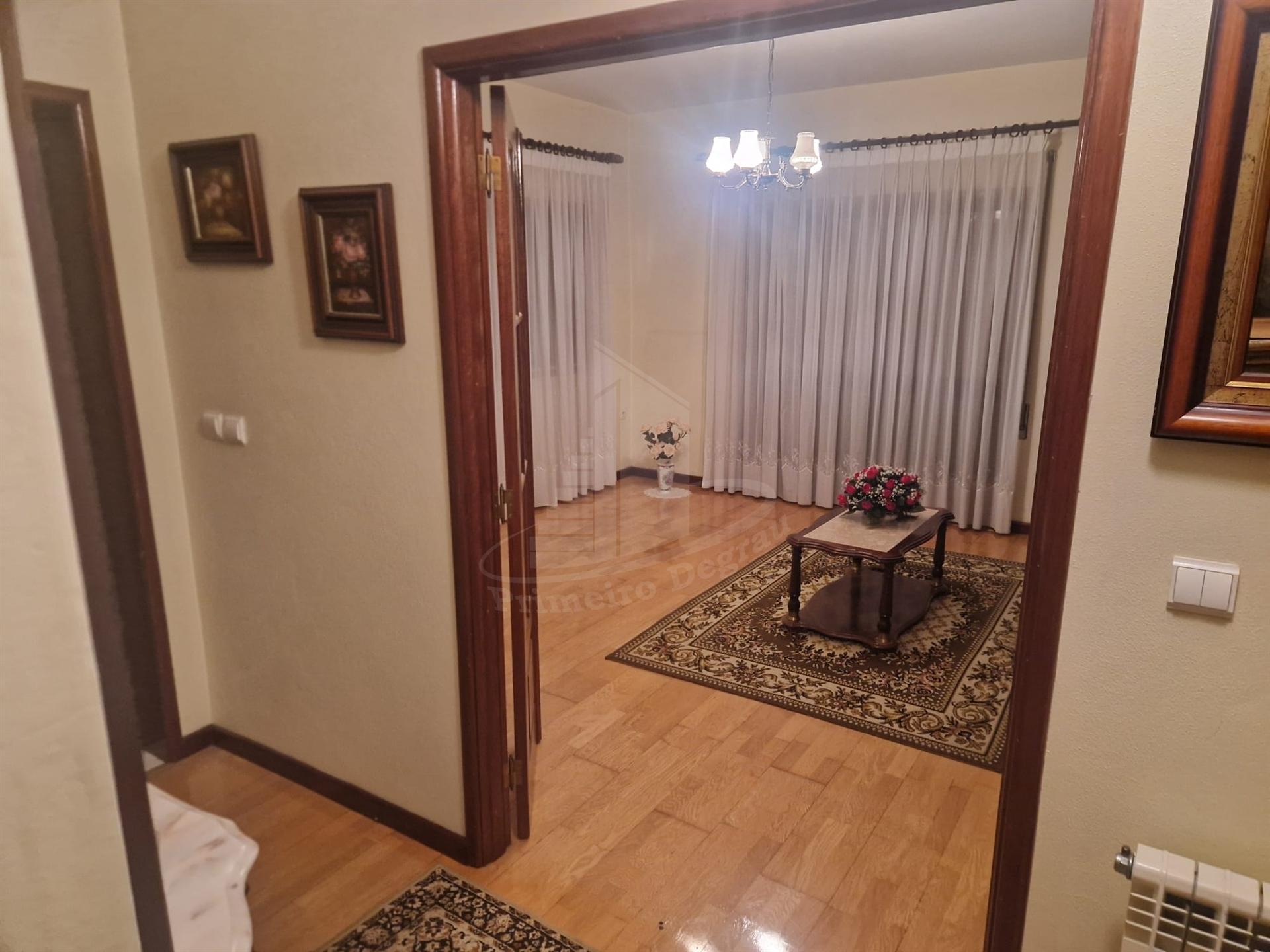 Andar Moradia T3 (1.º Piso) – Caldas das Taipas