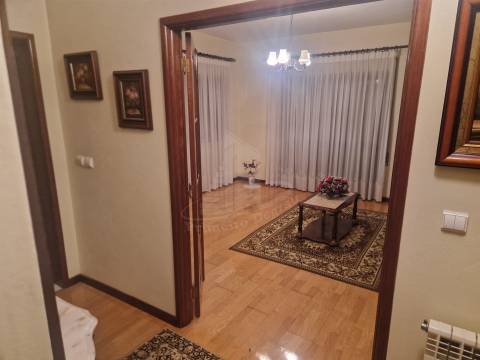 Andar Moradia T3 (1.º Piso) – Caldas das Taipas