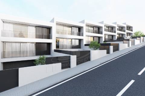 Moradia T3 com Qualidade, Conforto e Design Moderno na Encosta do Bom Jesus