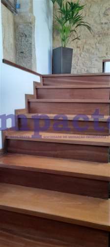 Moradia T3 restaurada Vale de Cambra