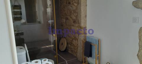 Moradia T3 restaurada Vale de Cambra