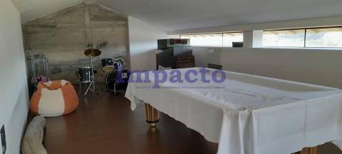 Moradia T3 restaurada Vale de Cambra