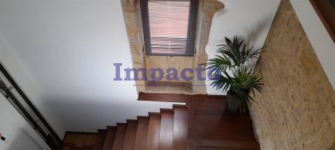 Moradia T3 restaurada Vale de Cambra