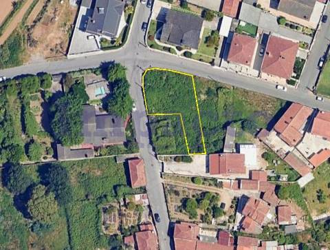 Terreno em Faria de Cima, Vila de Cucujães