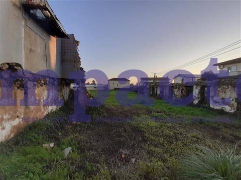 Terreno na Vila de Cucujães, Oliveira de Azeméis