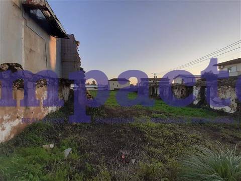 Terreno na Vila de Cucujães, Oliveira de Azeméis