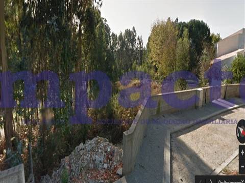 Lote de terreno em Santa Maria da Feira