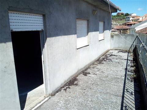 Moradia T3 para restaurar S. João da Pesqueira.