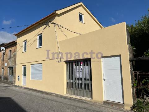 Moradia Geminada T3 em Cucujães, Oliveira de Azeméis