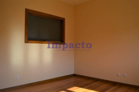 Quinta com moradia T6 em Fajões, Oliveira de Azeméis