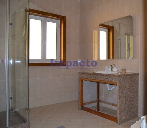 Quinta com moradia T6 em Fajões, Oliveira de Azeméis