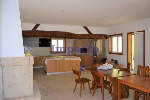 Quinta com moradia T6 em Fajões, Oliveira de Azeméis