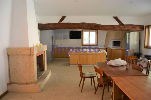 Quinta com moradia T6 em Fajões, Oliveira de Azeméis