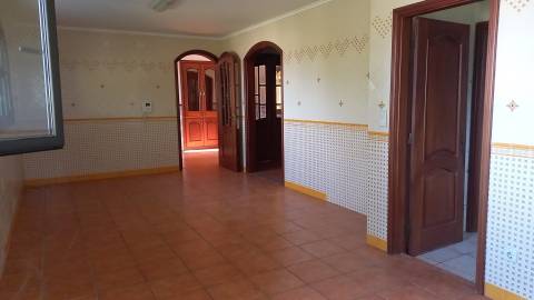 Moradia Isolada T4 em São Roque, Oliveira de Azeméis