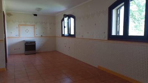 Moradia Isolada T4 em São Roque, Oliveira de Azeméis