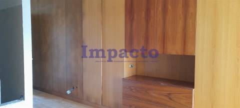 Moradia independente de tipologia T3 em Argoncilhe, Santa Maria da Feira