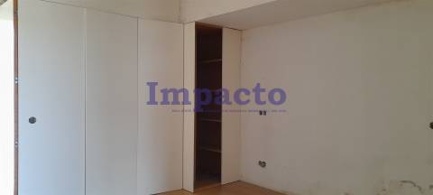 Moradia independente de tipologia T3 em Argoncilhe, Santa Maria da Feira