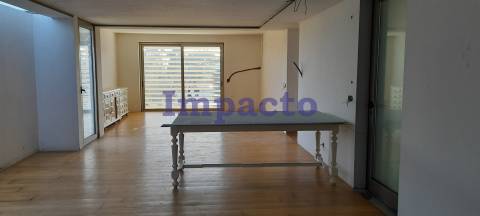 Moradia independente de tipologia T3 em Argoncilhe, Santa Maria da Feira