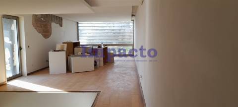 Moradia independente de tipologia T3 em Argoncilhe, Santa Maria da Feira