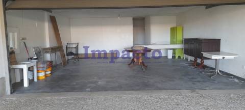 Moradia independente de tipologia T3 em Argoncilhe, Santa Maria da Feira